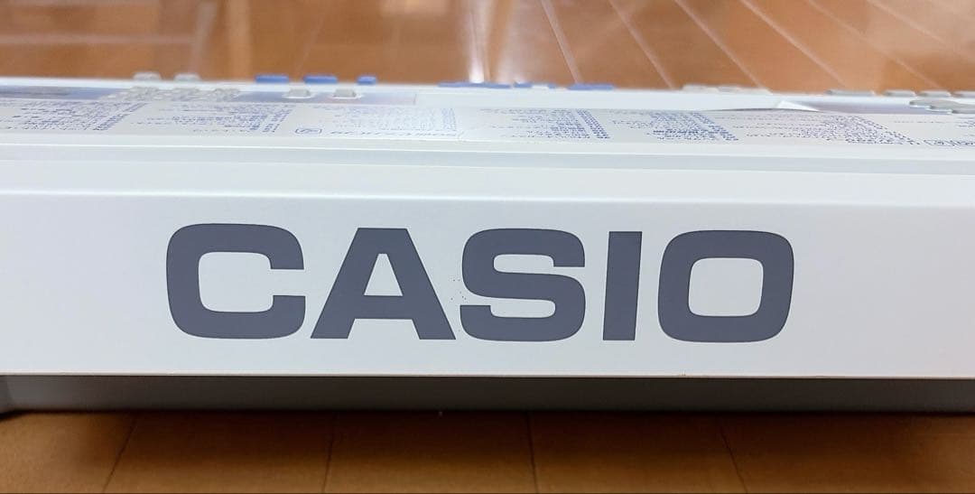 CASIOカシオ光ナビゲーション電子ピアノLK-180TV 純正ACアダプタ付属