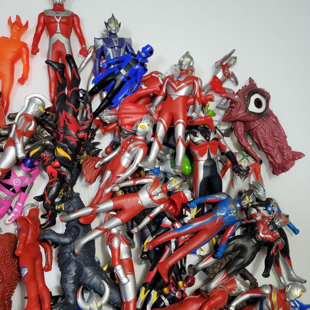 ソフビなど100体程大量セット　ウルトラマン　ウルトラ怪獣　戦隊　仮面ライダー