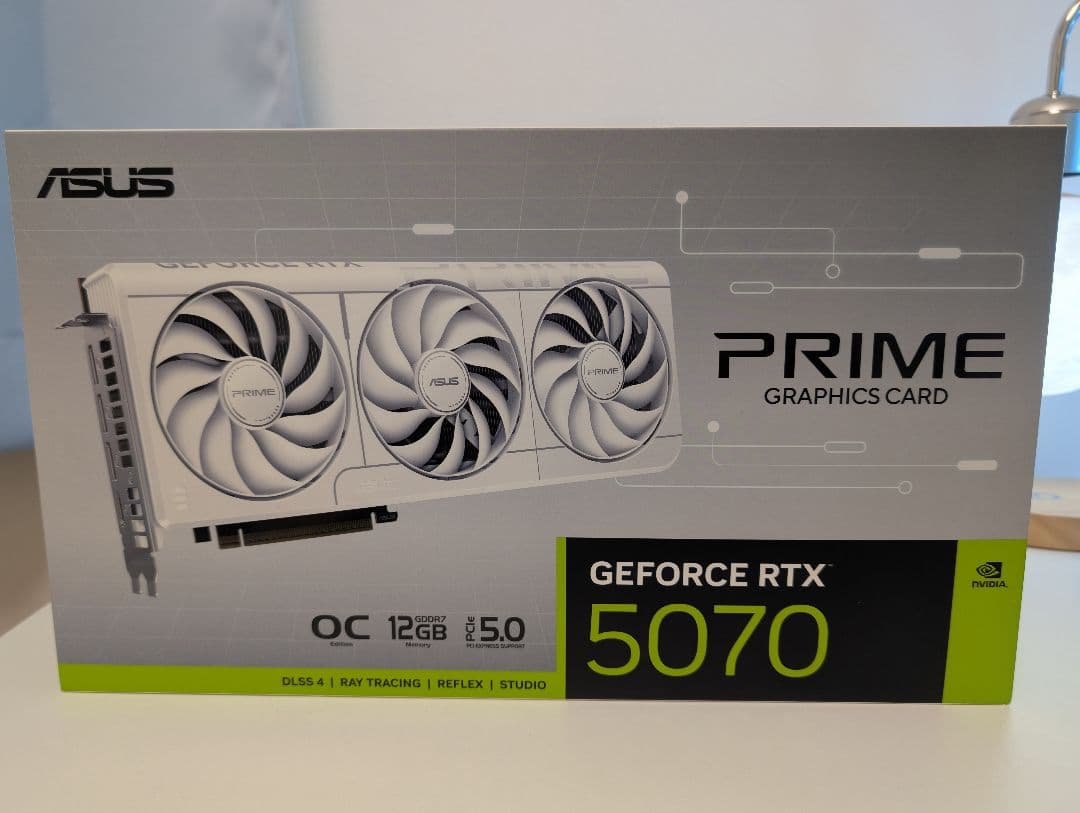 極美品 ASUS PRIME RTX 5070 White OC 12G