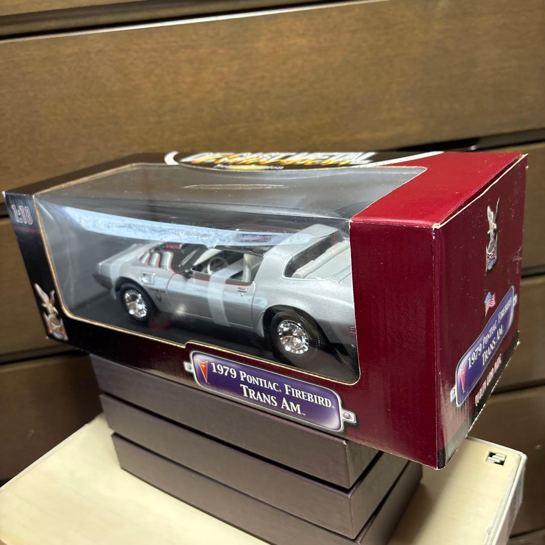 ポンティアックファイアーバードトランザム1979 yat ming 社製1/18