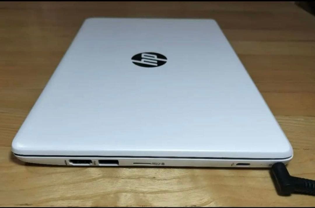 HP ノートPC ホワイト Intel搭載　Windows11アップデート済