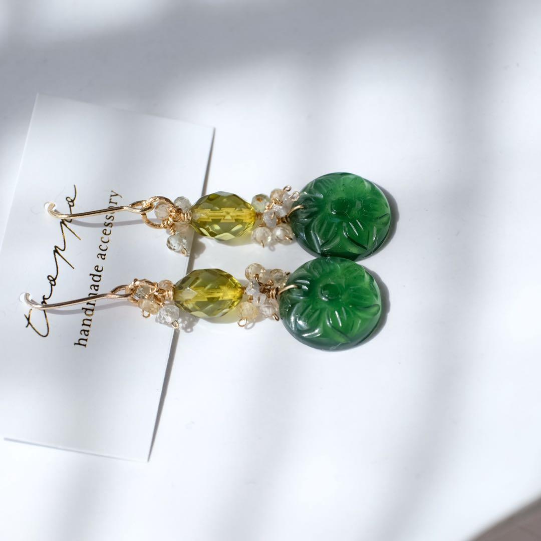ハニーフラット♦︎14kgfサーペンティンフラワーカービングピアス