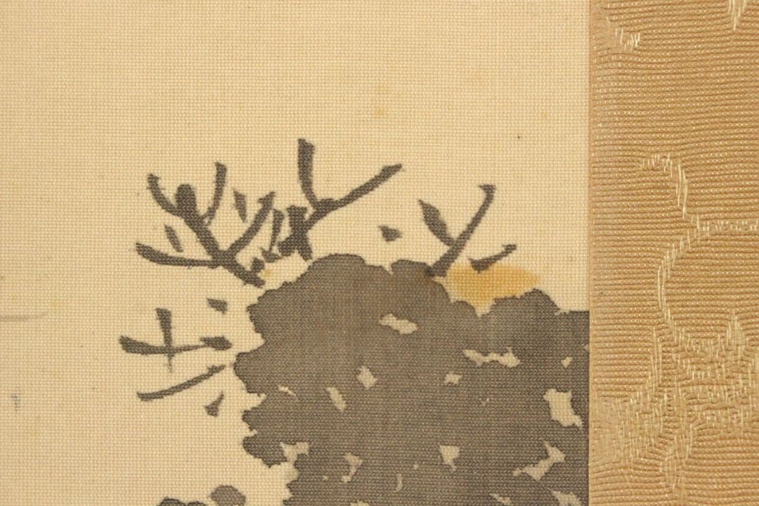 No5403 掛軸　成宮東湖　「新春梅屋」　山水図　絹本着色　共箱　送料無料