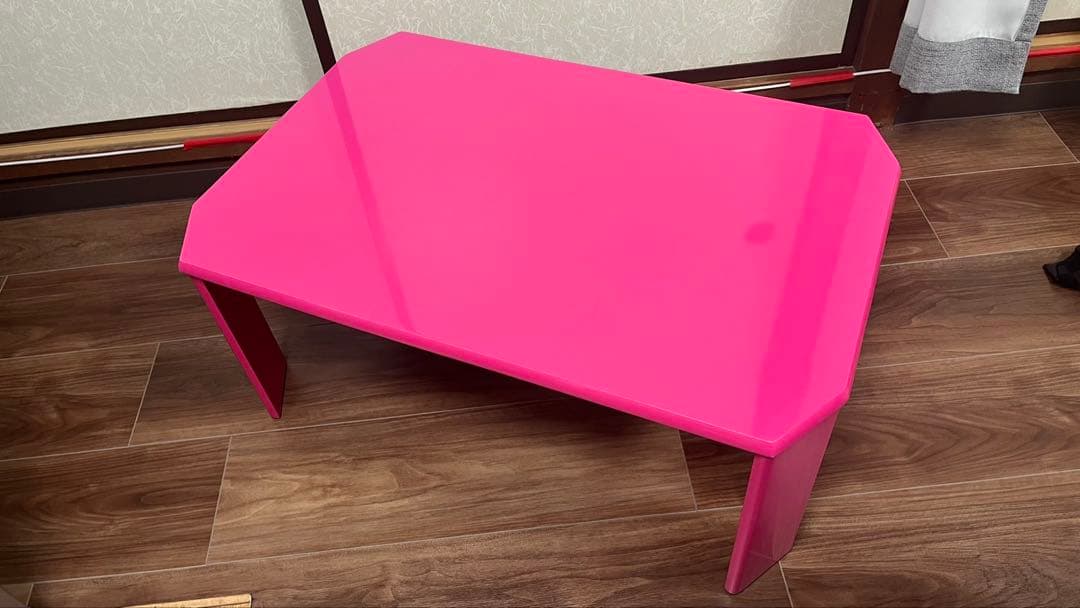 ショッキング　ピンク　テーブル　家具　インテリア　折りたたみ　収納　机