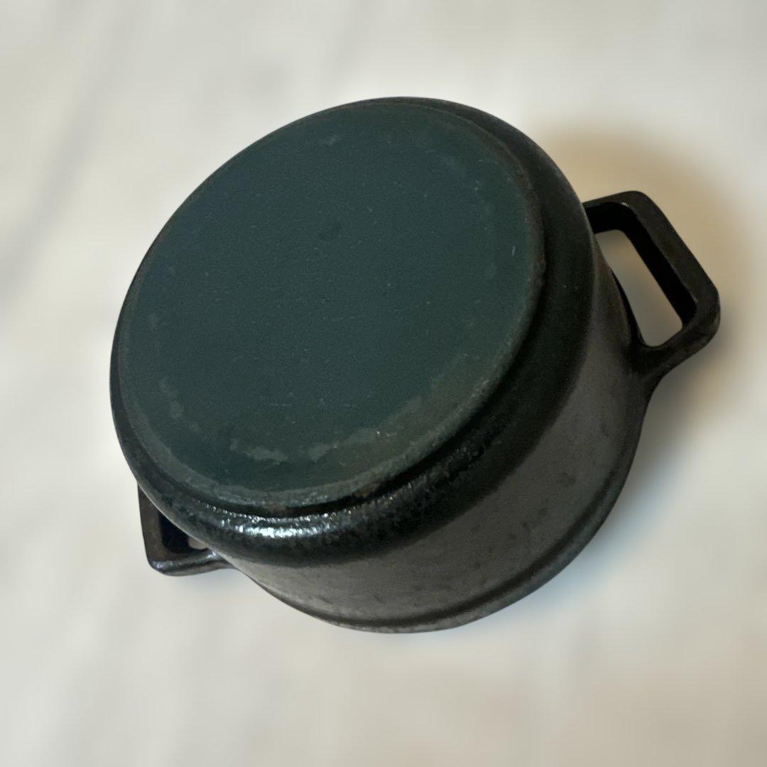 STAUB 鋳鉄製 蓋付き鍋 小型10センチ