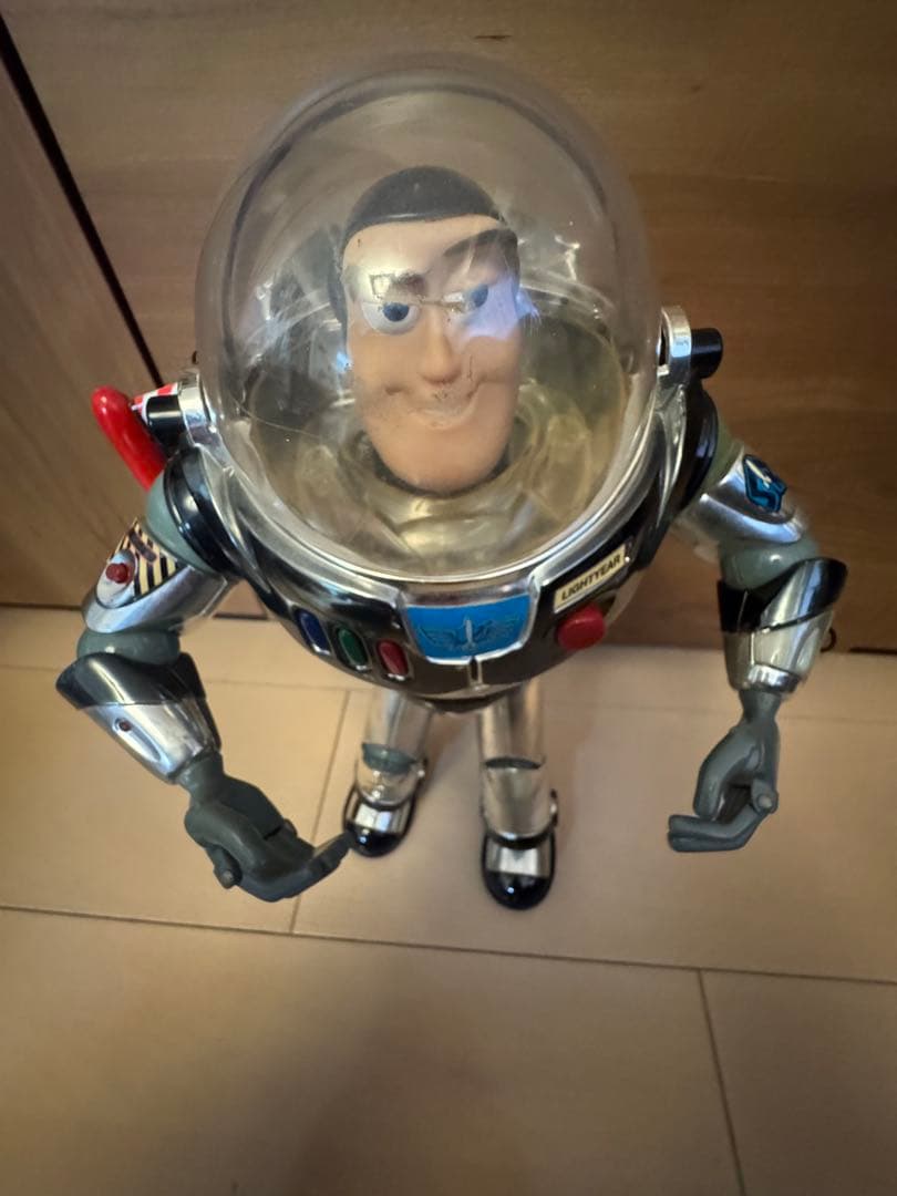 希少　トイ・ストーリー バズ・ライトイヤー サイズ30cm メタリックver