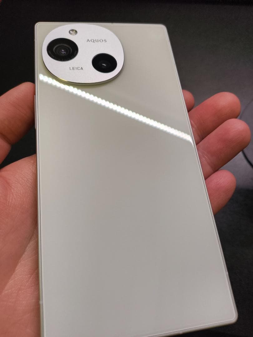 SHARP AQUOS R9 12GB/256GB SIMフリー　ケース2点