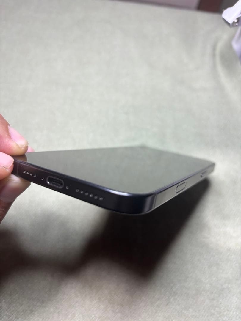 iPhone 16 Pro Max 512 ブラックチタニウム SIMフリー美品