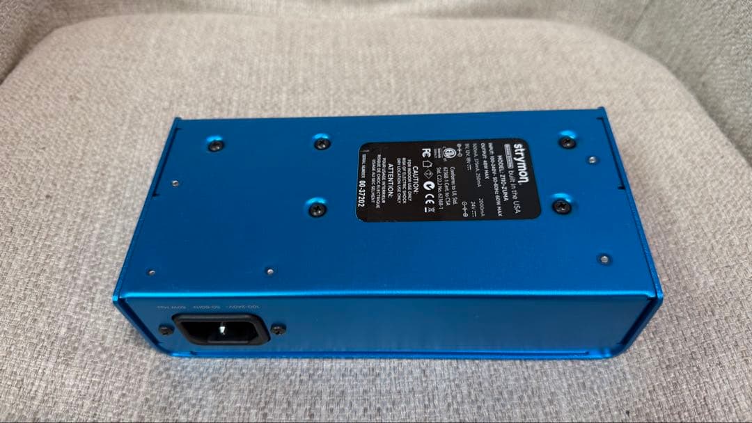 Strymon ZUMA パワーサプライ ストライモン 高品質電源 美品 元箱付