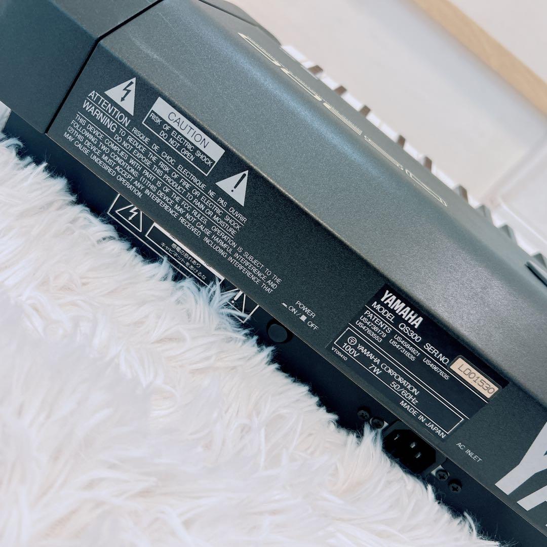 【美品】YAMAHA QS300 動作品 音出しOK シーケンサー内蔵 XG音源