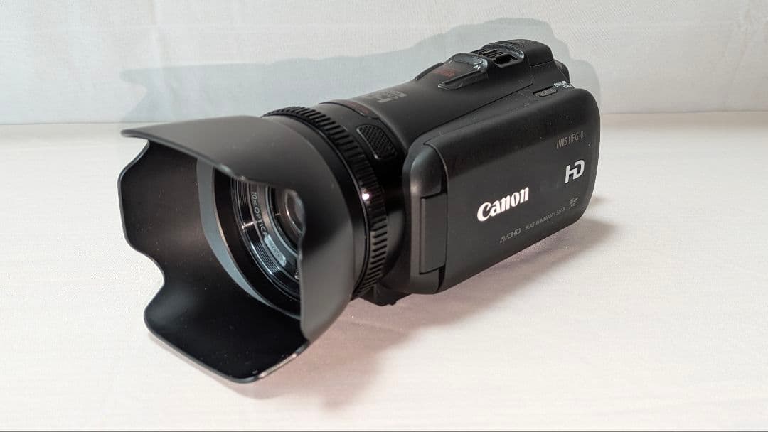 ビデオカメラ Canon iVis HFG10