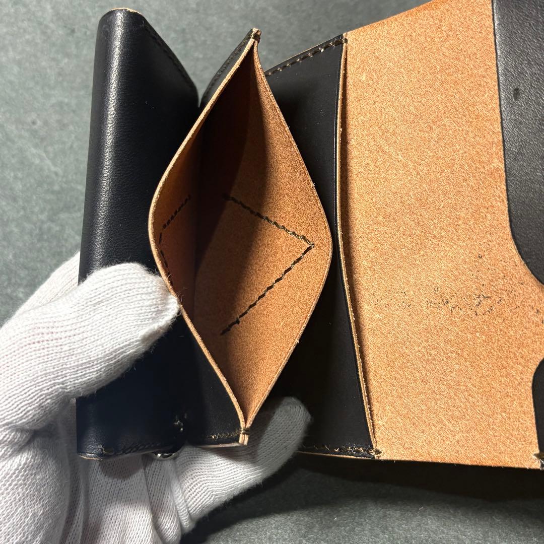 栃木レザー ショートトラッカーウォレット ブラック 黒 コンチョ コンパクト