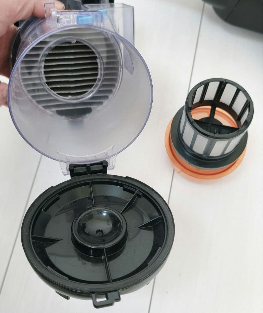 HITACHI サイクロン式クリーナーCV-SY70E2 掃除機　2024年製