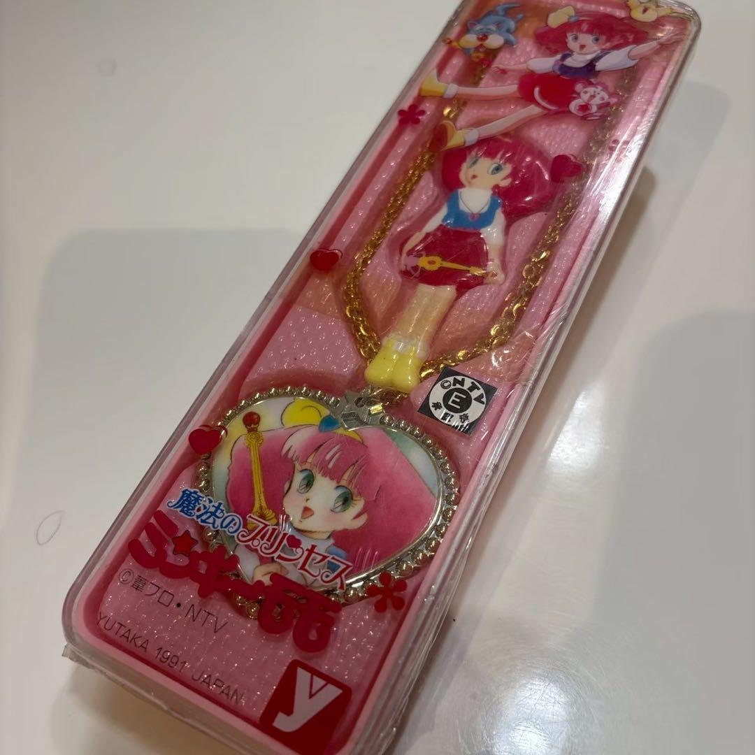 魔法のプリンセス　ミンキーモモ　バッジ　ペンダント　ケース　激レア　平成レトロ