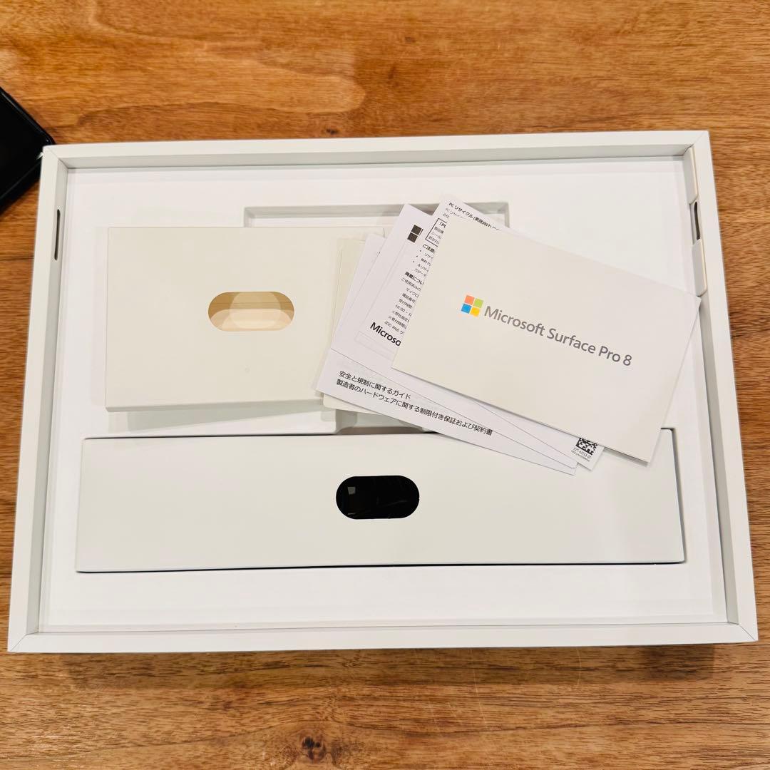 Windowsタブレット本体 Surface Pro 8 8PQ-00026 256GB 8GB Pro8