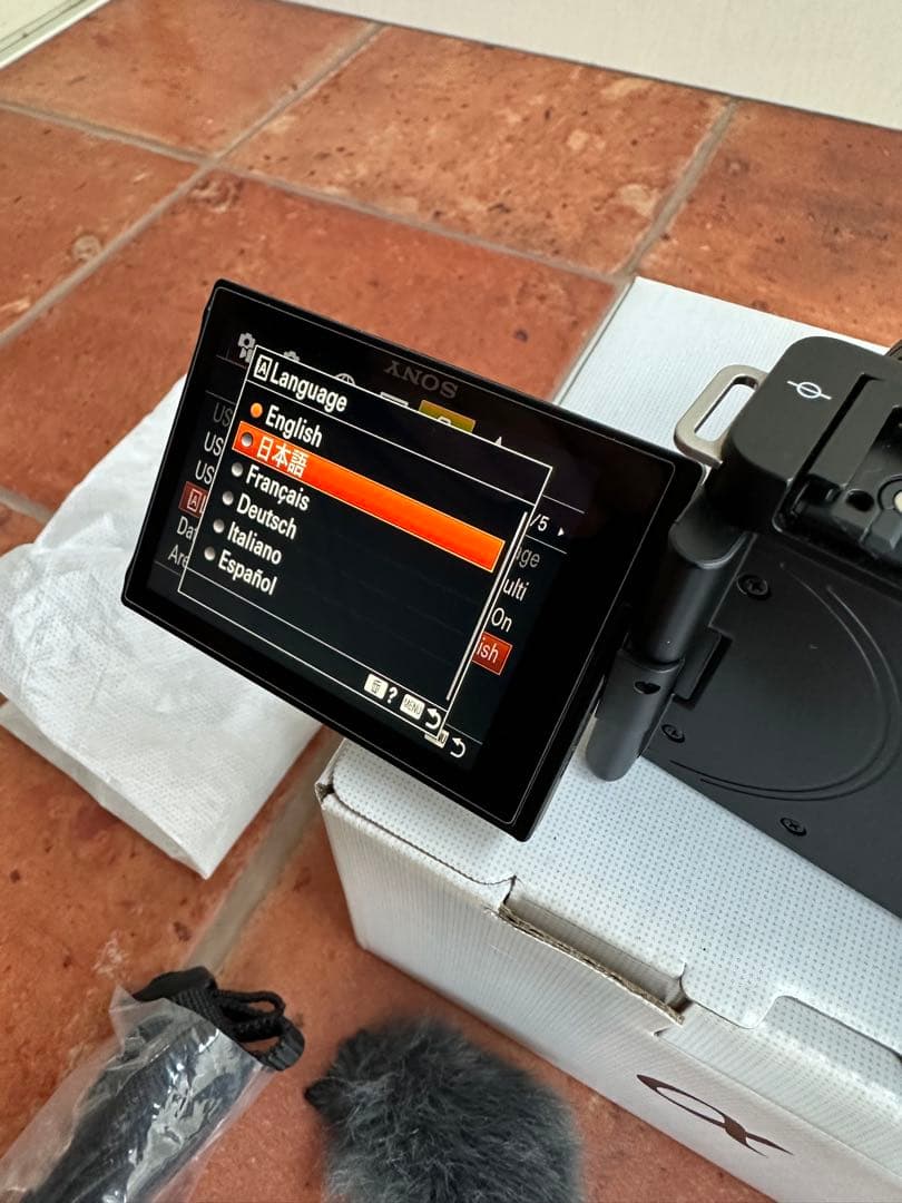 デジタルカメラ English Sony ZV-E10 INTERNATIONAL 2024