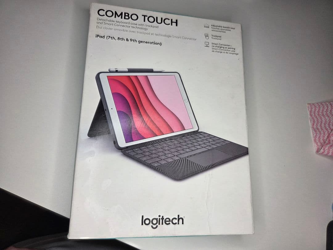 iPad 第9世代 64GB シルバー ＋ Logicoolキーボード