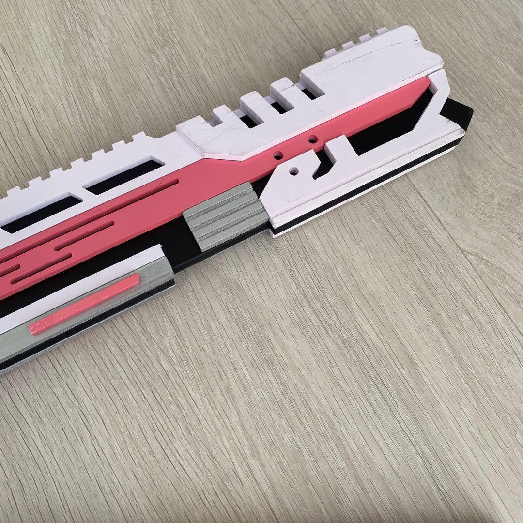 勝利の女神NIKKE バイパー　武器