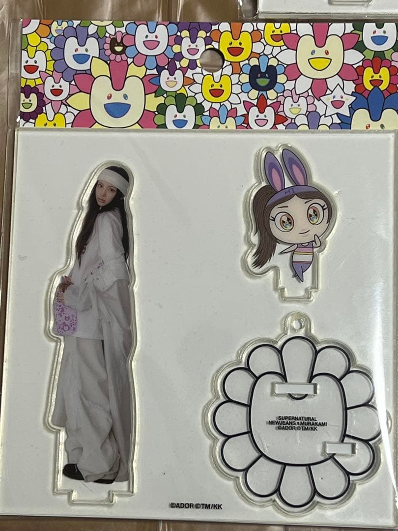 newjeans アクリルスタンド　ミンジ　ヘイン