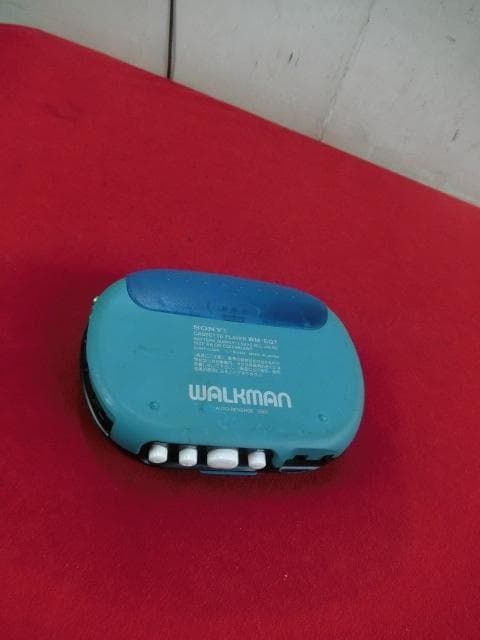 15：SONY WM-EQ7　ソニー　カセットウォークマン　ジャンク