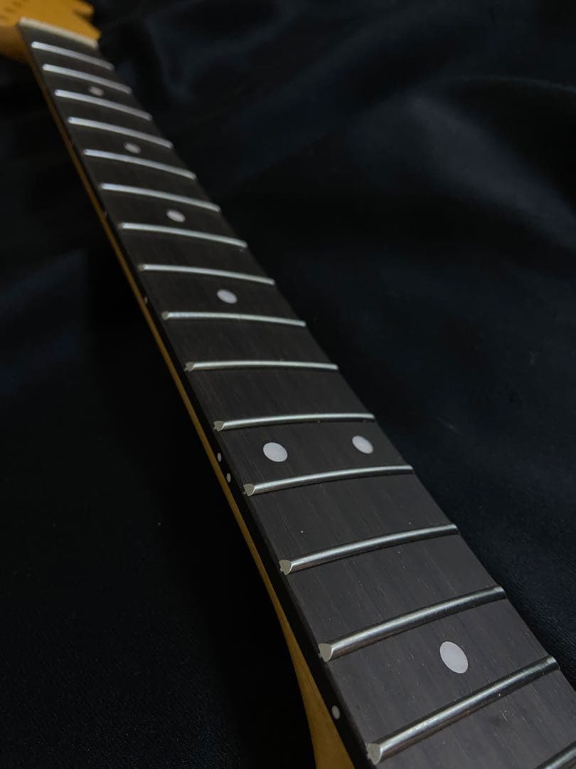 ストラトキャスタービンテージネック（No2）ビンテージカラーニトロサテン塗装