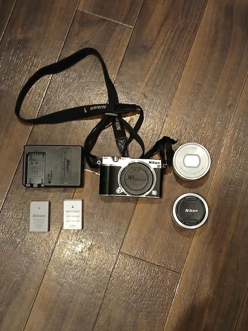 Nikon1 J5シルバー ダブルレンズキット
