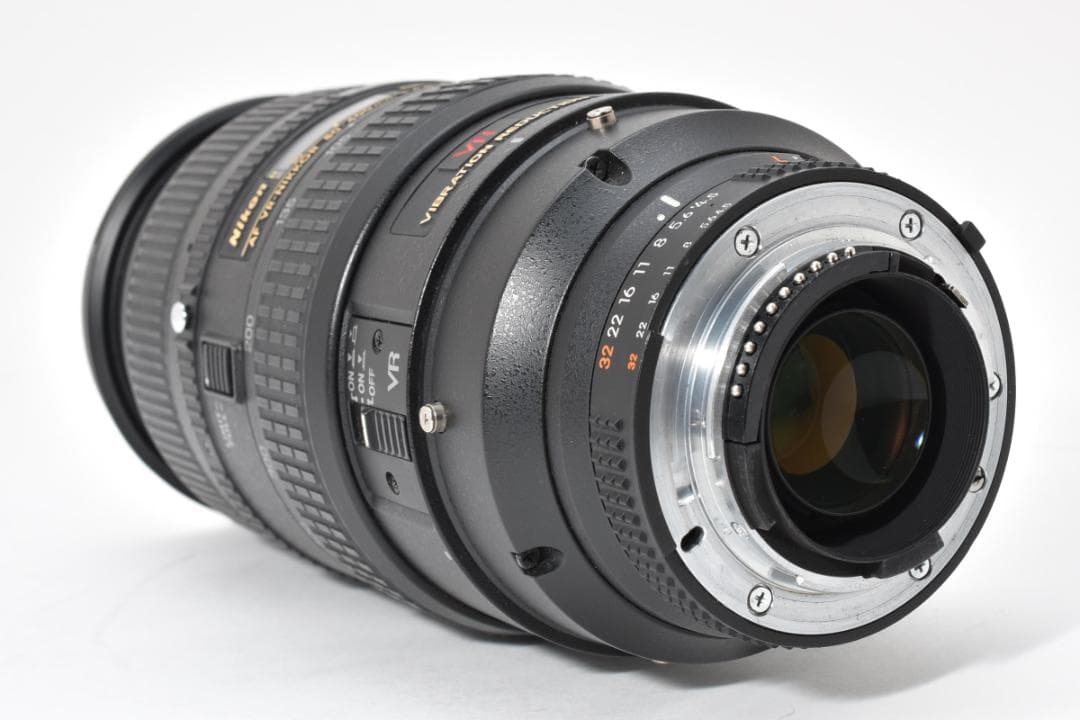 ニコン AF Nikkor 80-400mm f4.5-5.6D VR ED