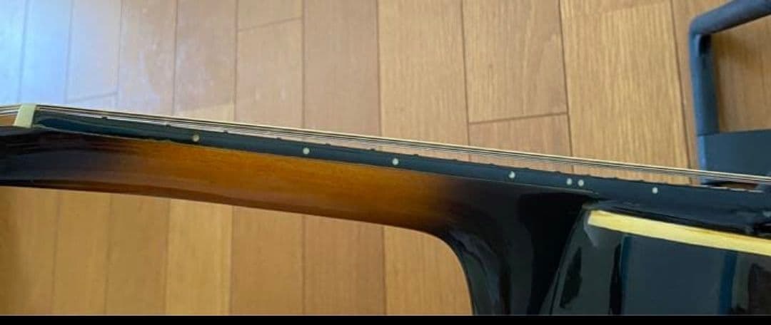 Kentucky KM-140 フラットマンドリン　ケース付き