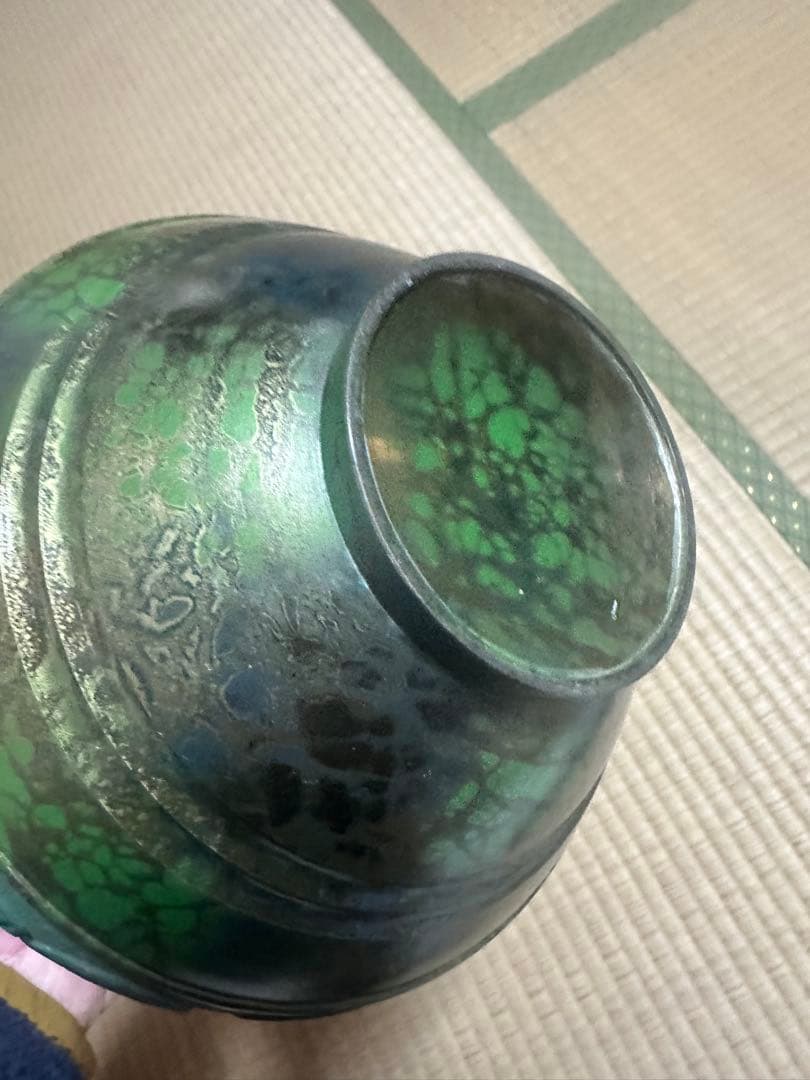 緑色　金属柄陶器　高さ20センチ前後