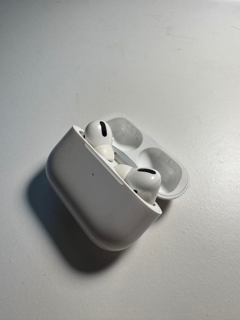 正規品AirPods Pro（第1世代）本体 充電ケース付き