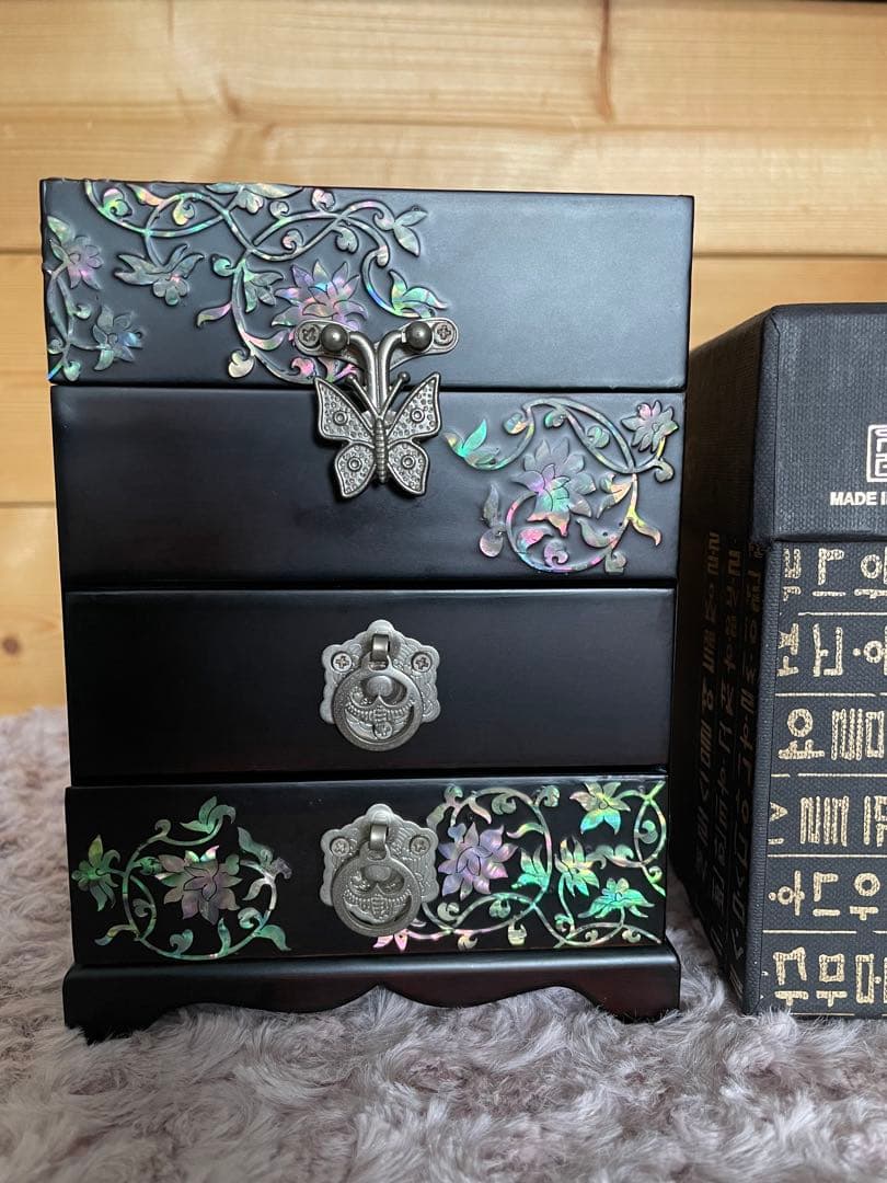 韓国工芸品　螺鈿細工　ジュエリーBOX 小物入れ