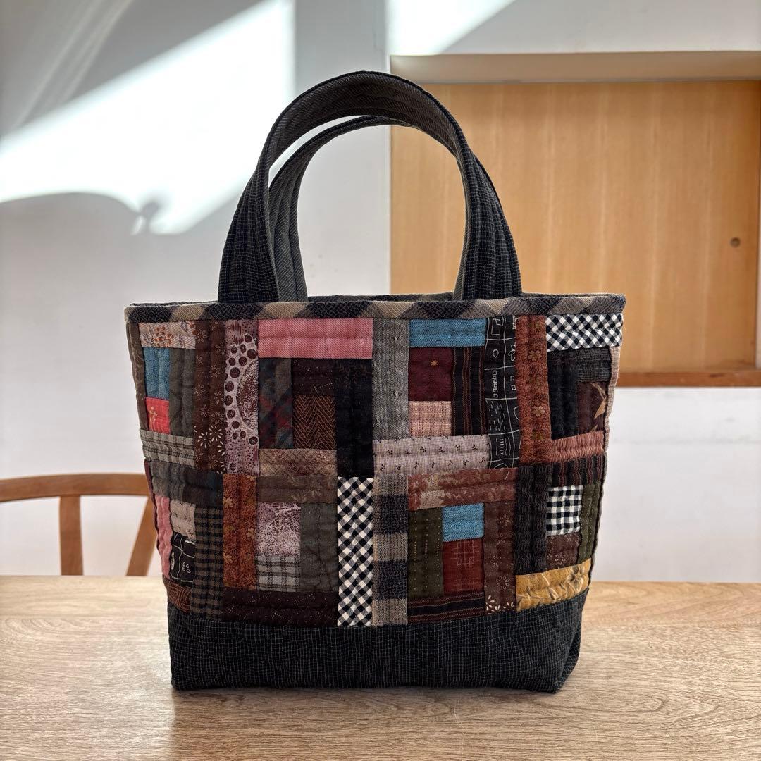 パッチワークキルト　ログキャビンのトートバック　ハンドメイド