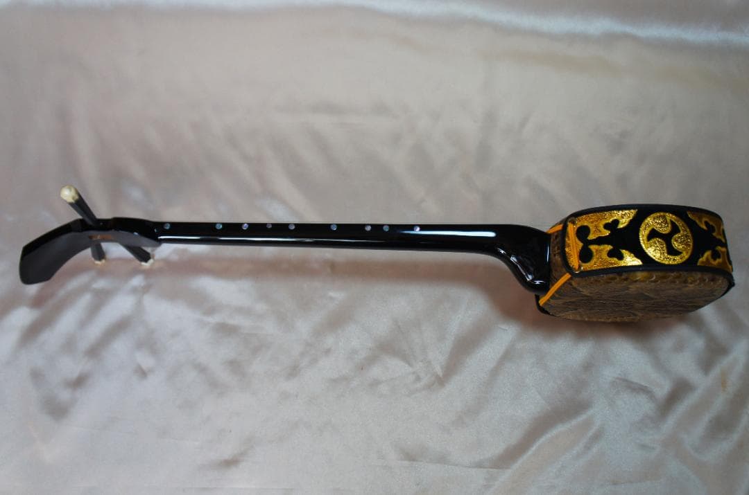 ☆綺麗☆本皮三線☆沖縄☆やんばる☆琉球☆本皮張り☆両面本革☆