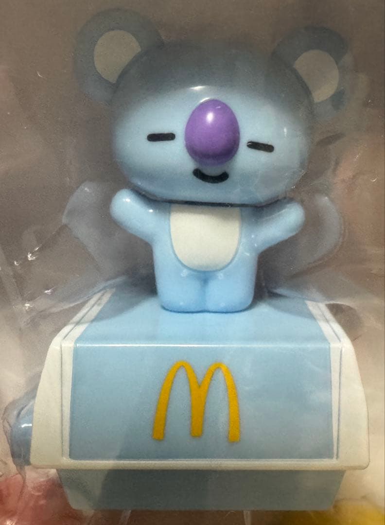 BTS X マクドナルド BT21 フィギュア コンプリートセット
