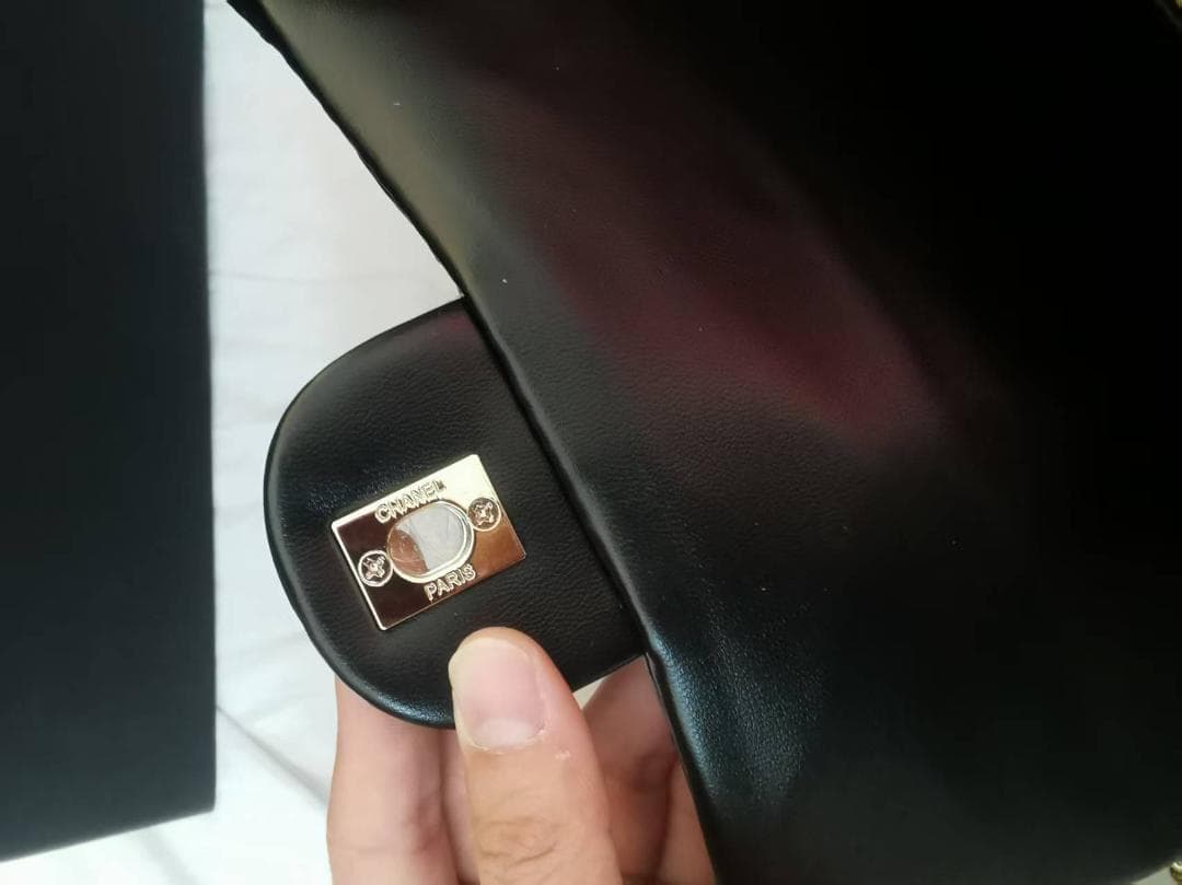 VIP ノベルティ ブラック レザー ショルダーバッグ