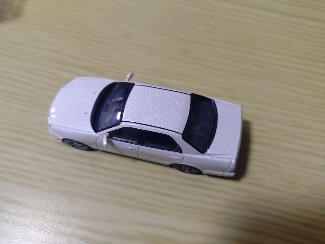【美品】トミカリミテッドヴィンテージネオ ニッサン スカイライン 25GTターボ
