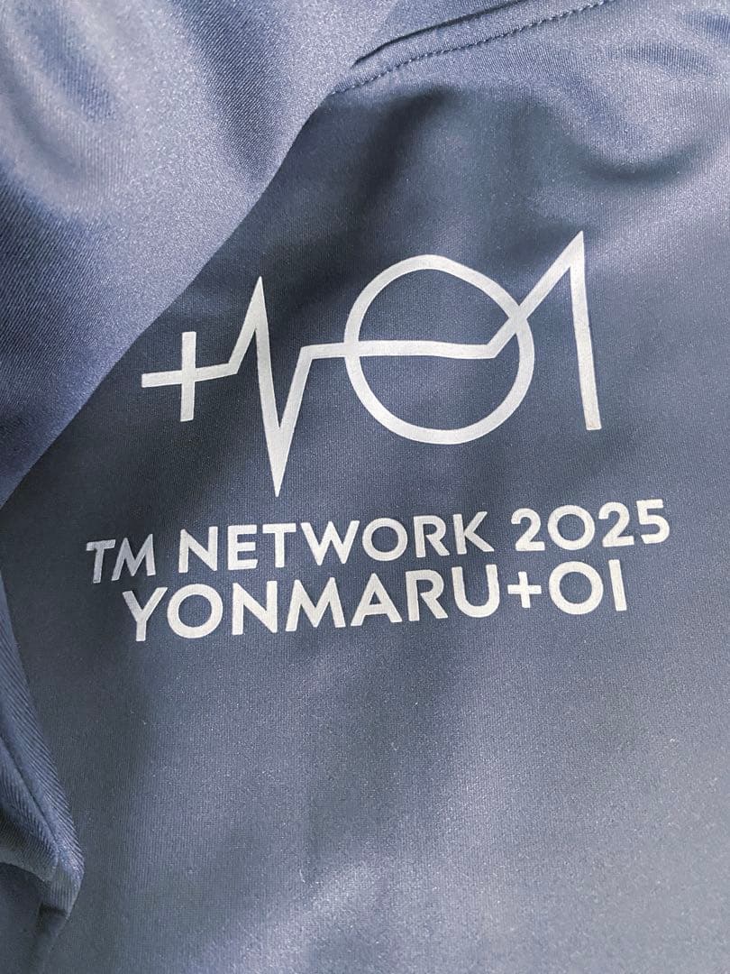 【ほぼ新品】TM NETWORK +01 ジップアップパーカー ブラック　XL