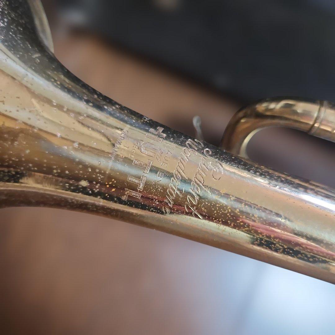 t*4様 トランペット 本体 真鍮製 マウスピース付き　ジャンク