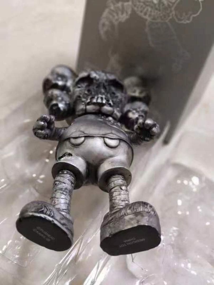KAWSTOY KAWSクン/KAWS PUSHED COMPANION