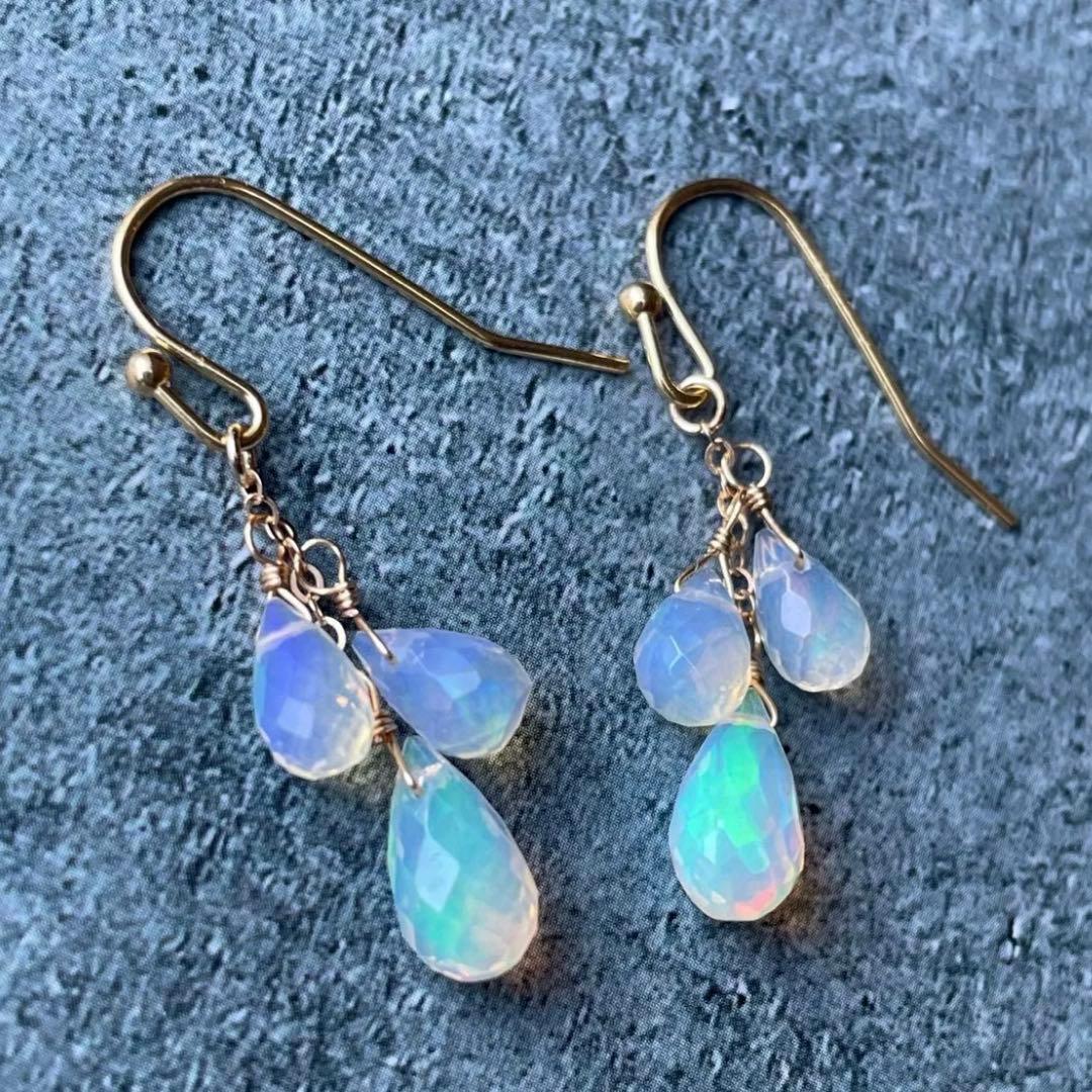 遊色ギラギラ プレシャスオパール ブリオレット ドロップ 3連ピアス