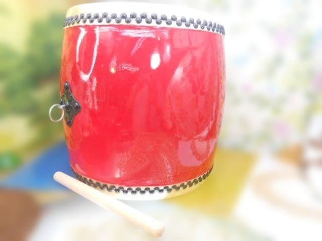 ☆新品未使用(送料無料)39.780円 エイサー大太鼓44cm*48cmバチ付