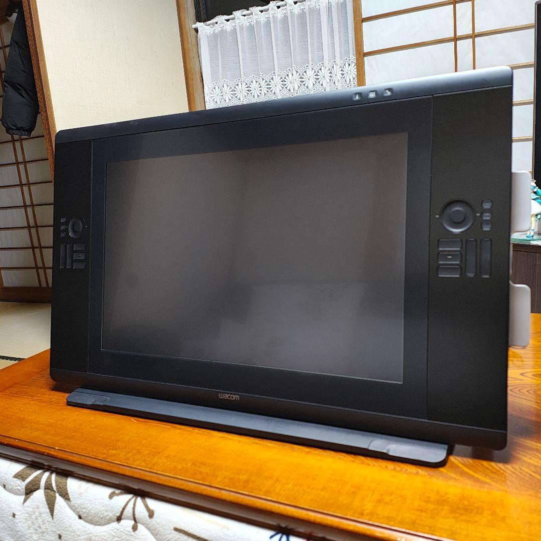 【破損有り】Wacom Cintiq 24HD DTK-2400 液晶タブレット