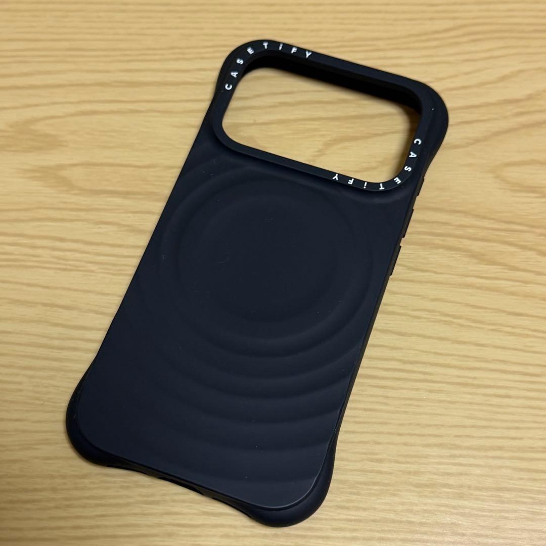 【最終値下】CASETiFY Ripple Case 黒 iPhone17Pro