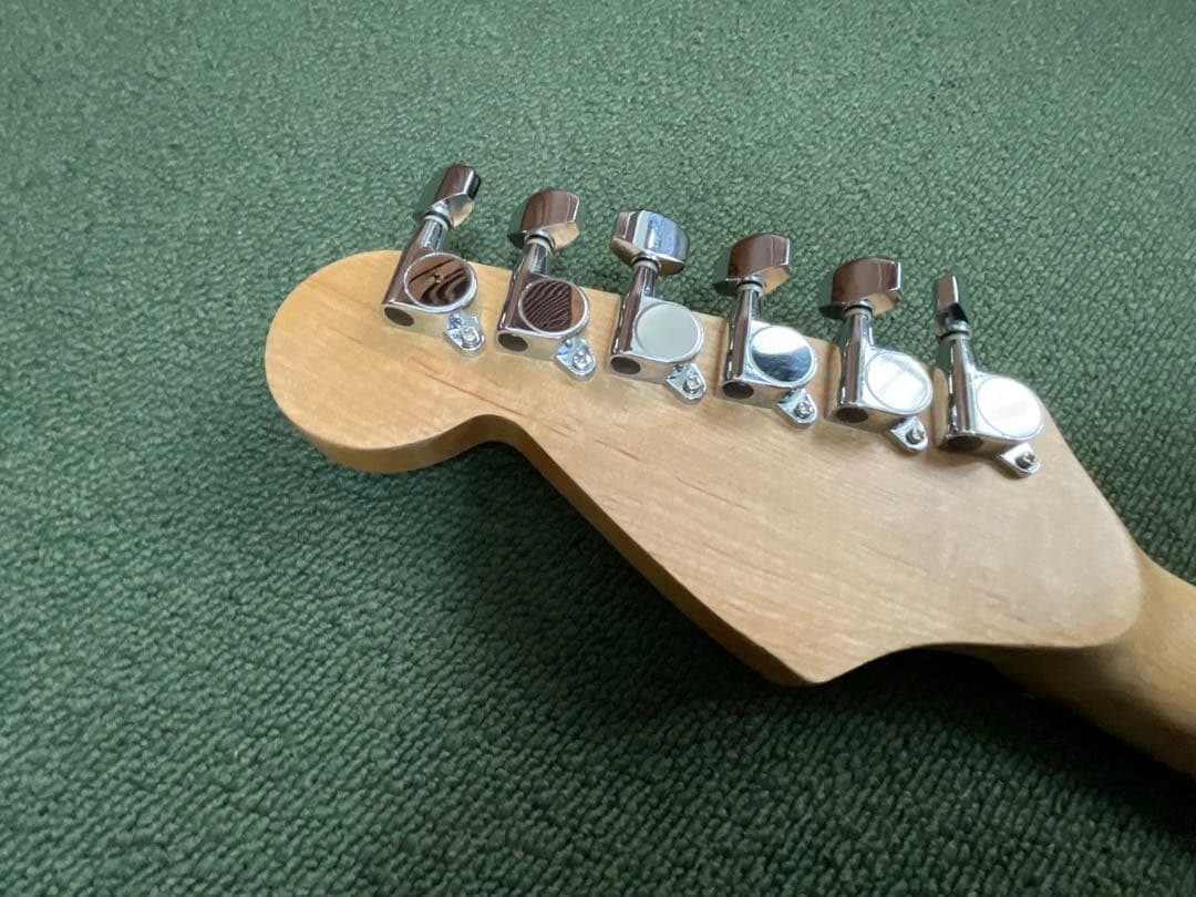 ストラト　タイプ　艶消しボディ ￼