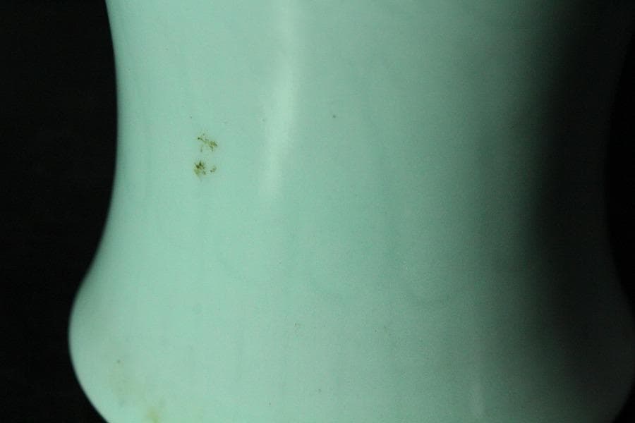 中国美術 青釉 刻模様 瓶 高35cm(K-YC602)