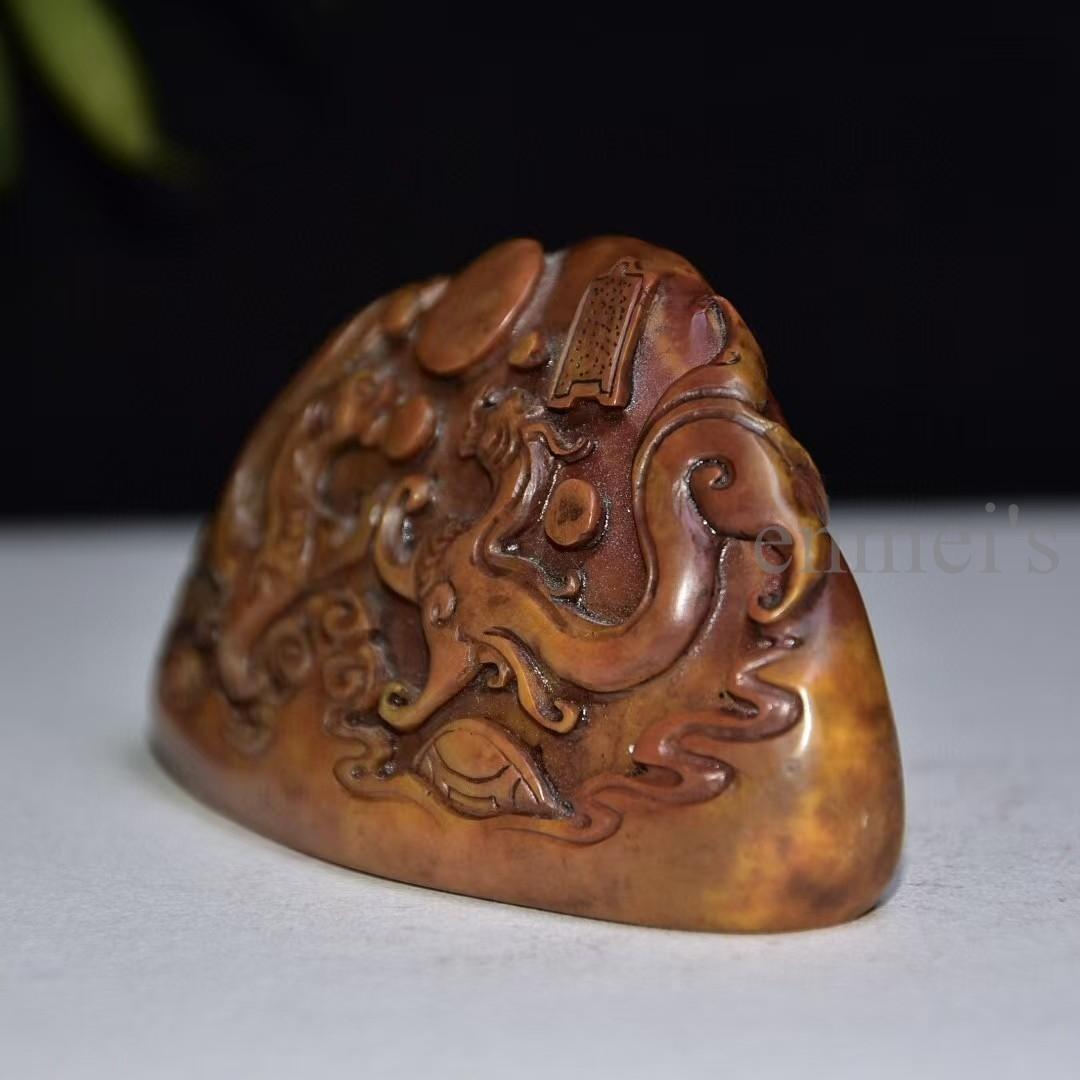 【8月特価】田黄石印章 獅子螭龍彫刻 曼生作 壬午年作品 寿山石 半円形 古印材