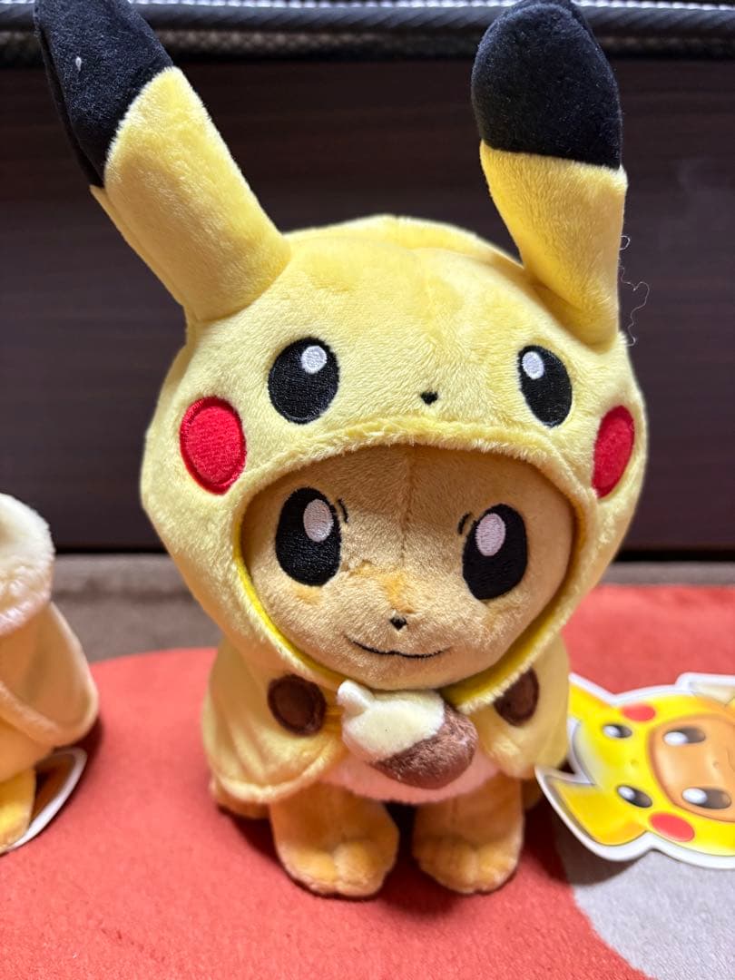 タグ付き ピカチュウ イーブイ ポンチョ ポケモンセンター限定 ぬいぐるみ