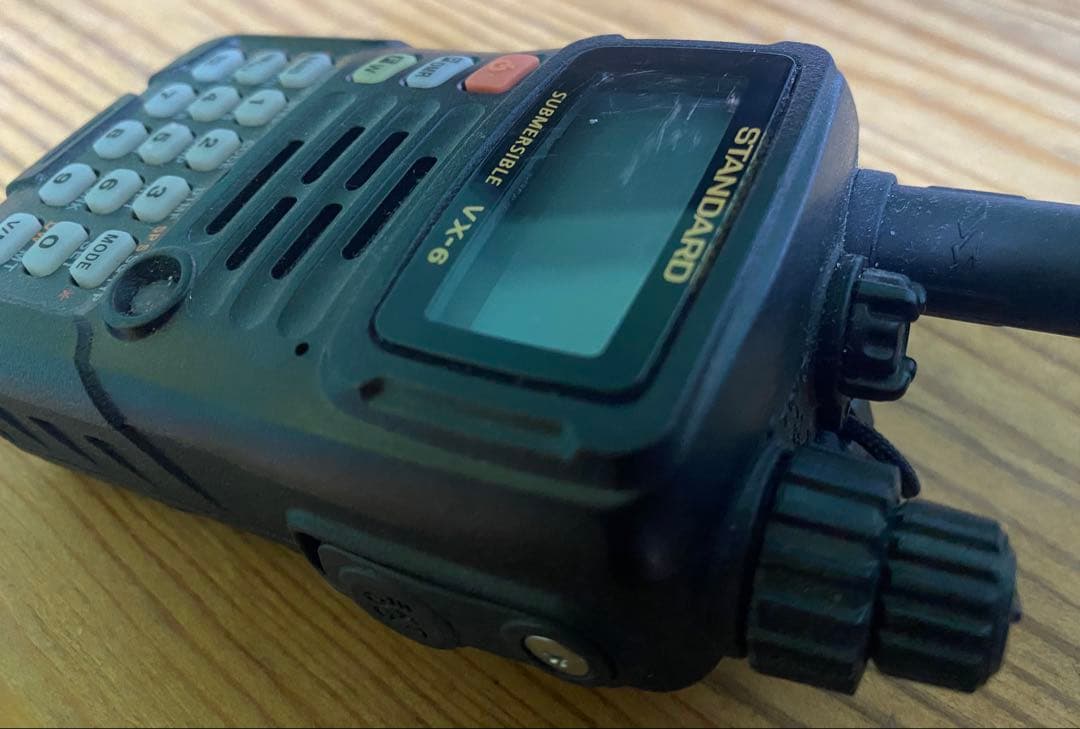 STANDARD VX-6 トランシーバー　アマチュア無線