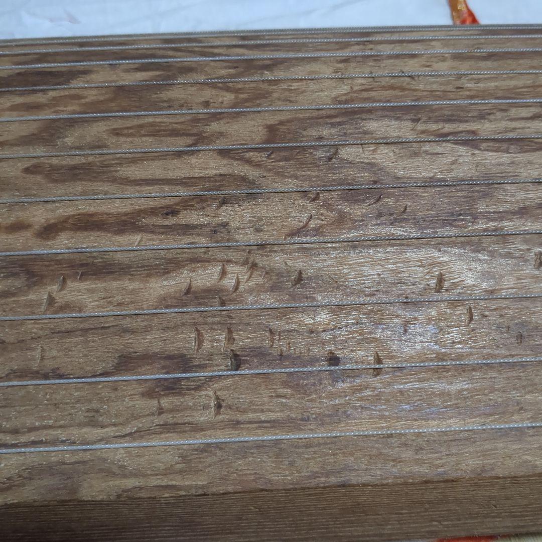 【高級／綾杉彫り】13弦 琴 山田流 蒔絵紋 鶴ゆたん・予備弦付 箏