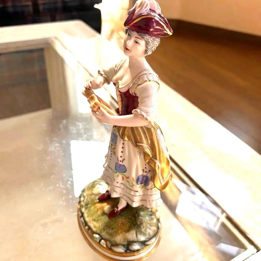ポルトガル　陶器製 女性フィギュリン 楽器　ハーブ　ヴィンテージ 1986年製